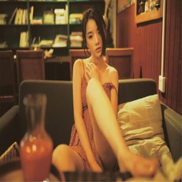 坐在学霸的鸡上背单词茉香奶绿：学习与休闲的奇妙结合
